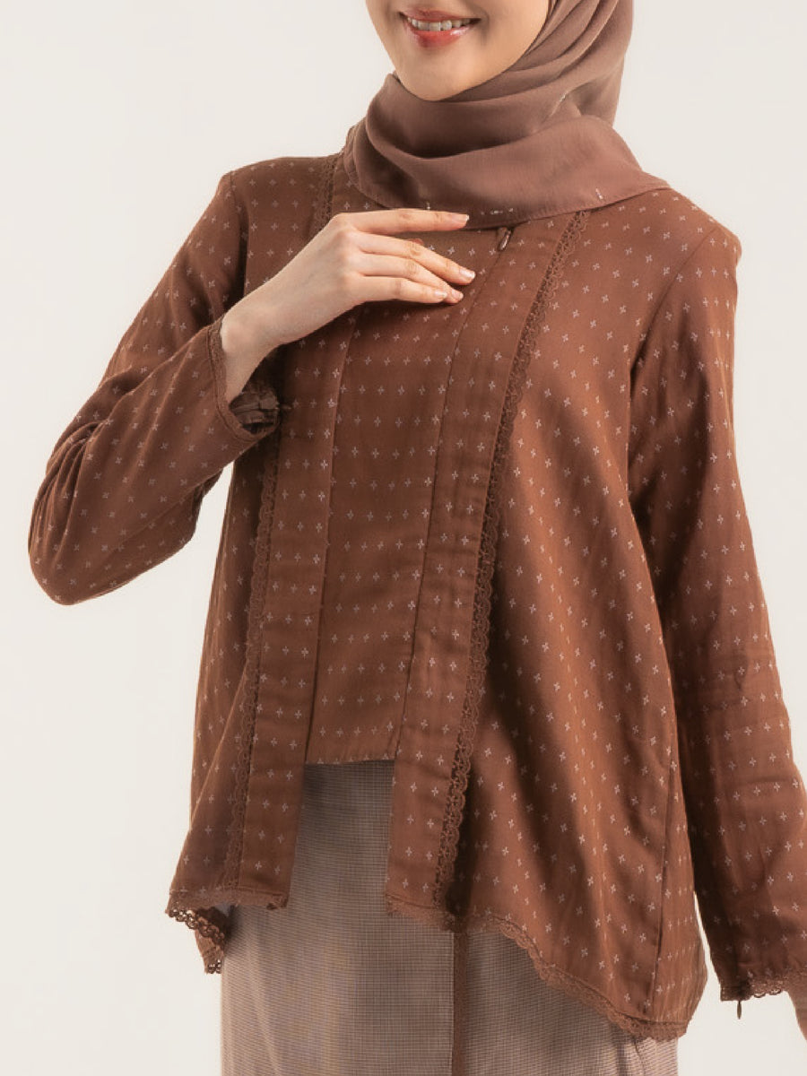 Kebaya Sheyra in Brown