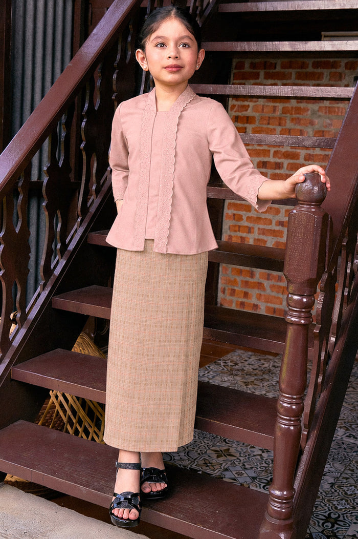Kebaya Adamaya Kids in Pink