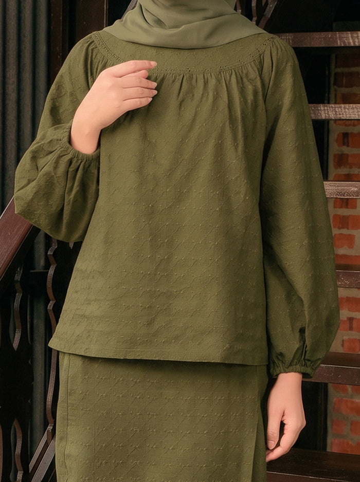 Kurung Cahaya Mom in Dark Olive