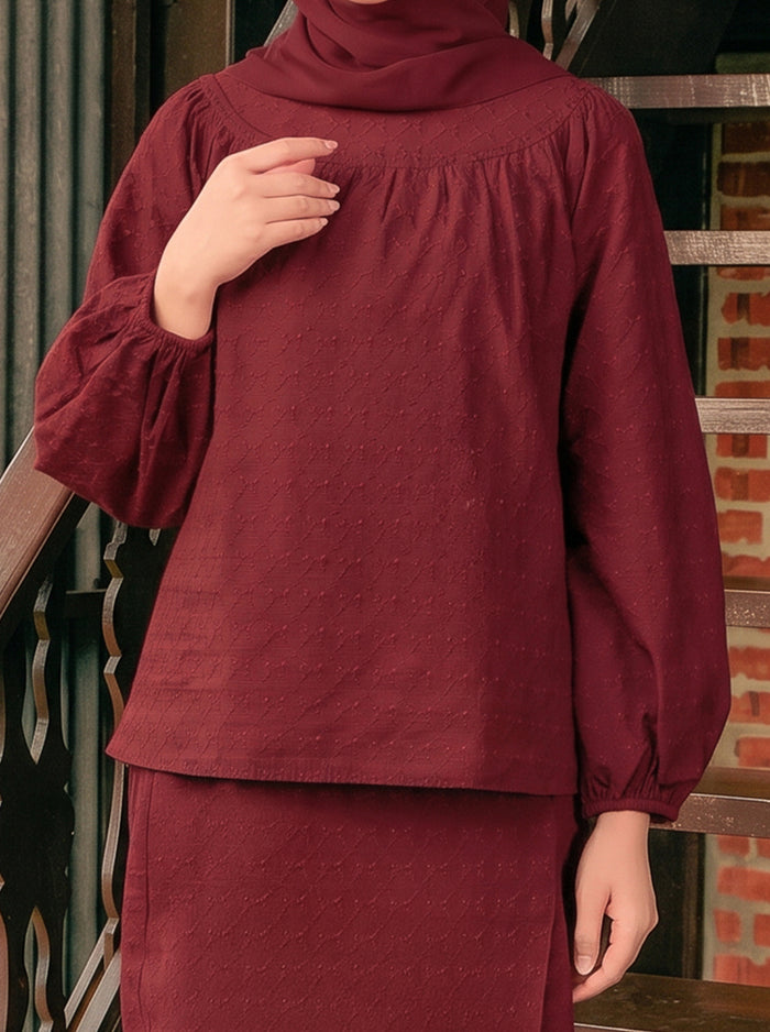 Kurung Cahaya Mom in Maroon