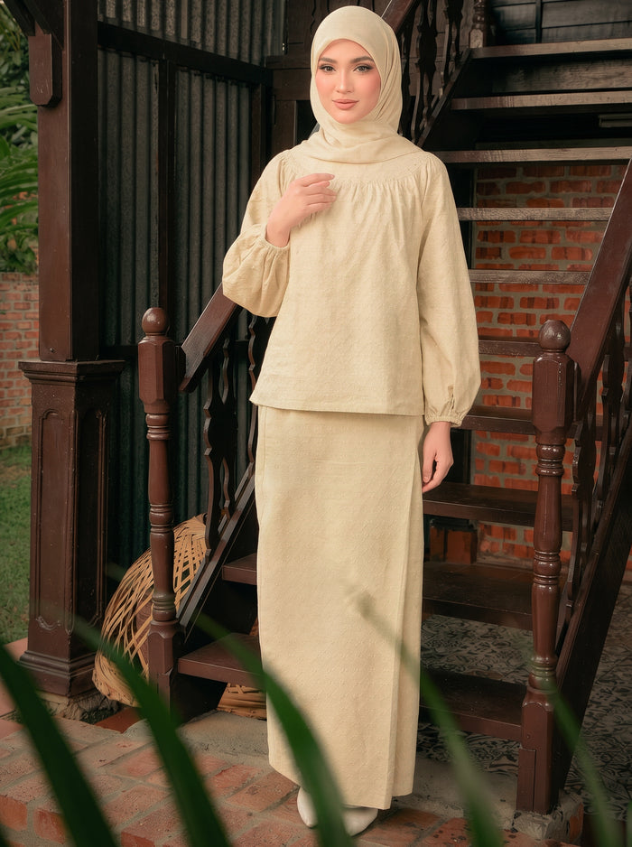 Kurung Cahaya Mom in Beige
