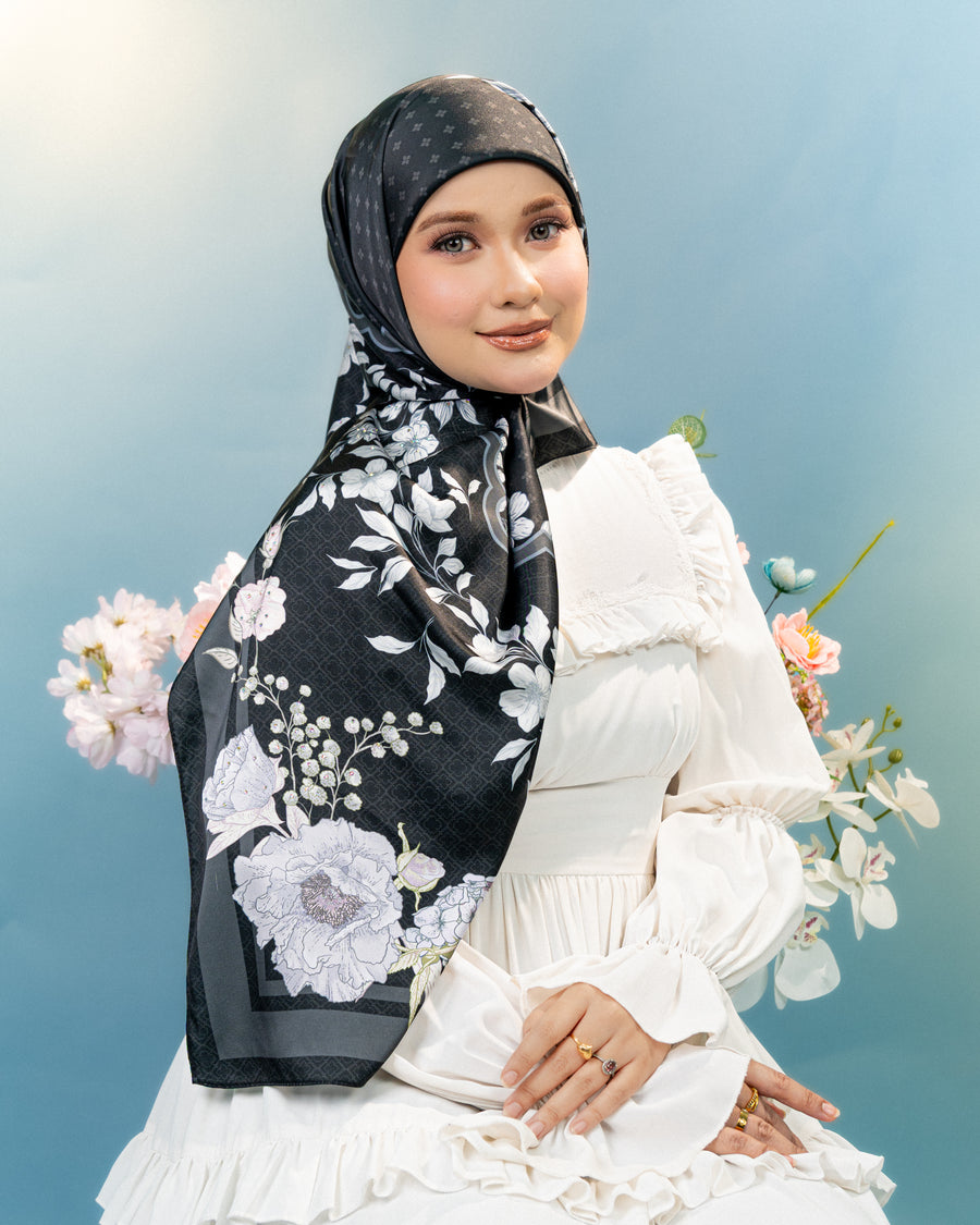 Square 169 Dianzra PTD Stone in Black