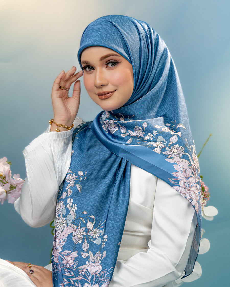 Square 189 Wide Mayaa PTD Stone in Classic Blue