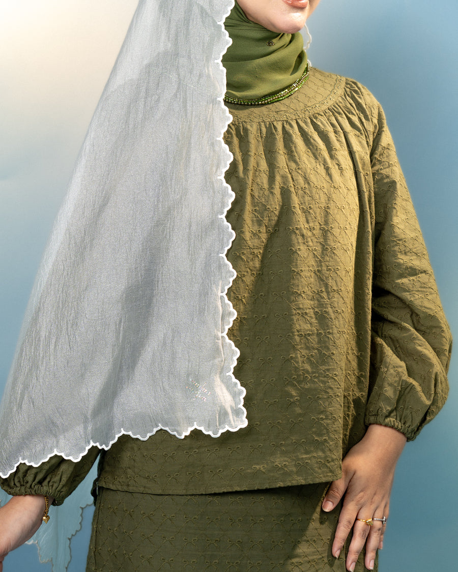 Shawl 79 Veloura Organza EMB Plain in Off White