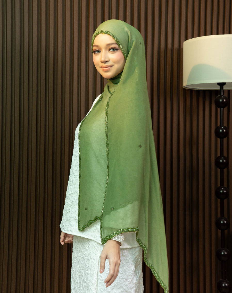 Shawl Beaded Marvelle in Dark Olive
