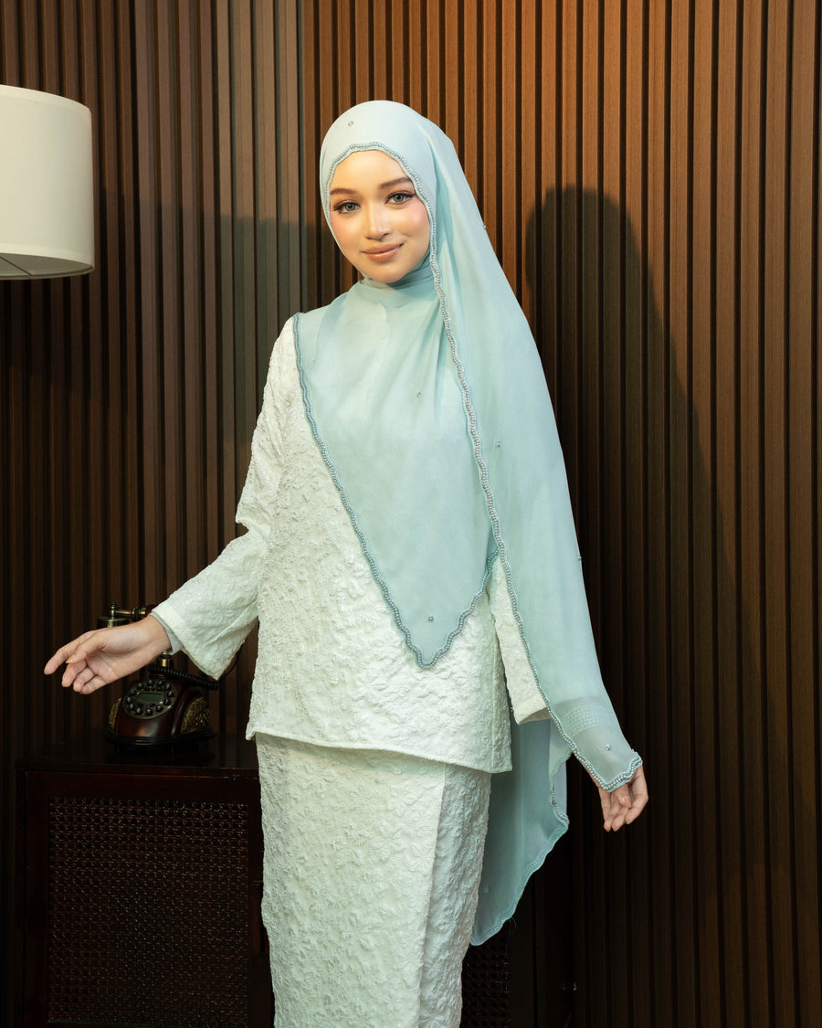 Shawl Beaded Marvelle in Mint Green