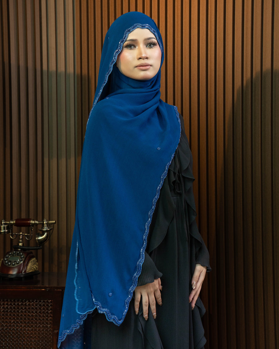 Shawl Beaded Marvelle in Teal Blue