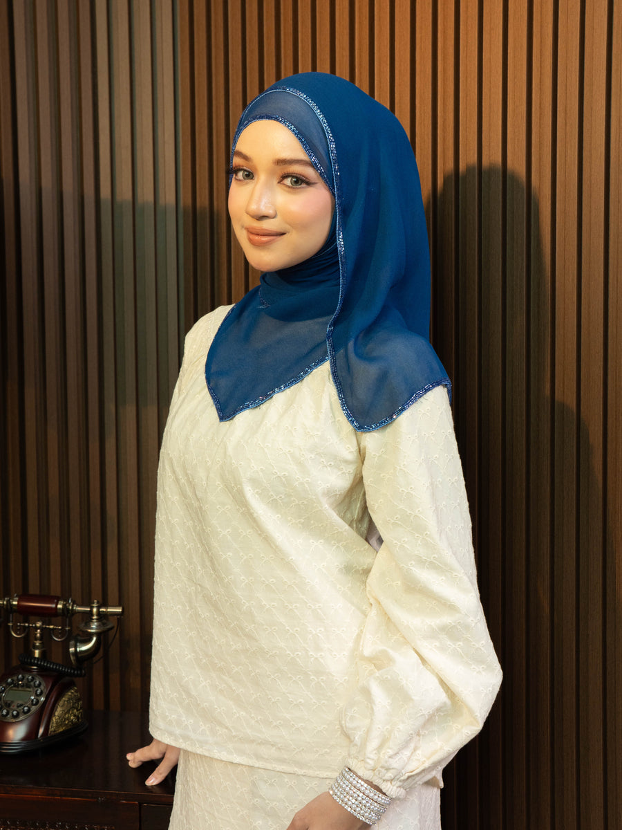 Shawl Beaded Aurielle in Navy Blue