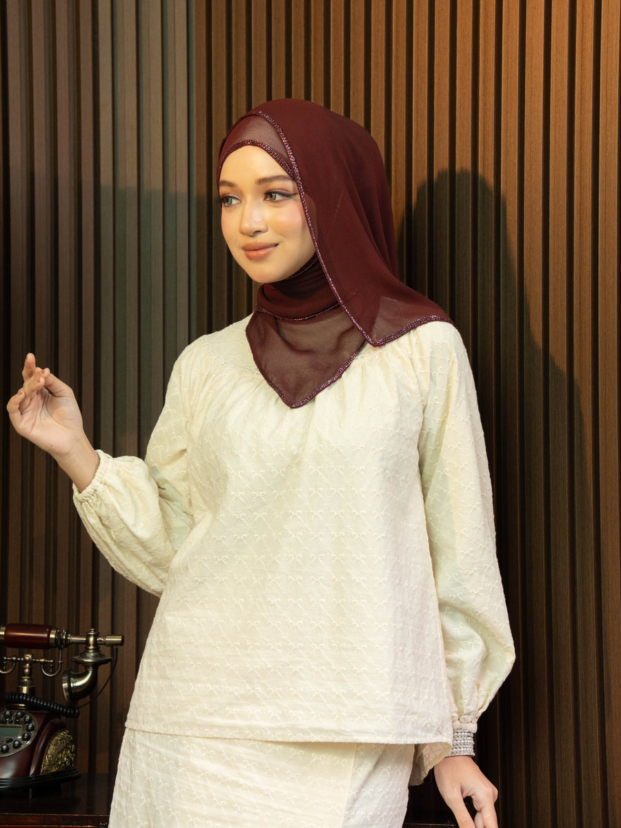 Shawl Beaded Aurielle in Mahogany