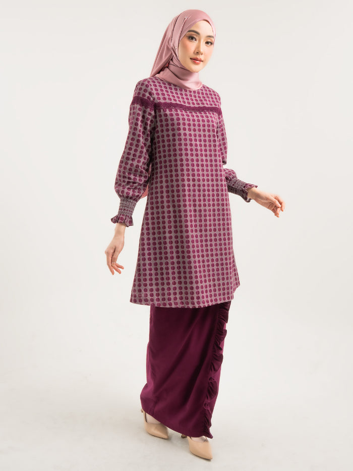 Kurung Modern Gemala in Dark Maroon