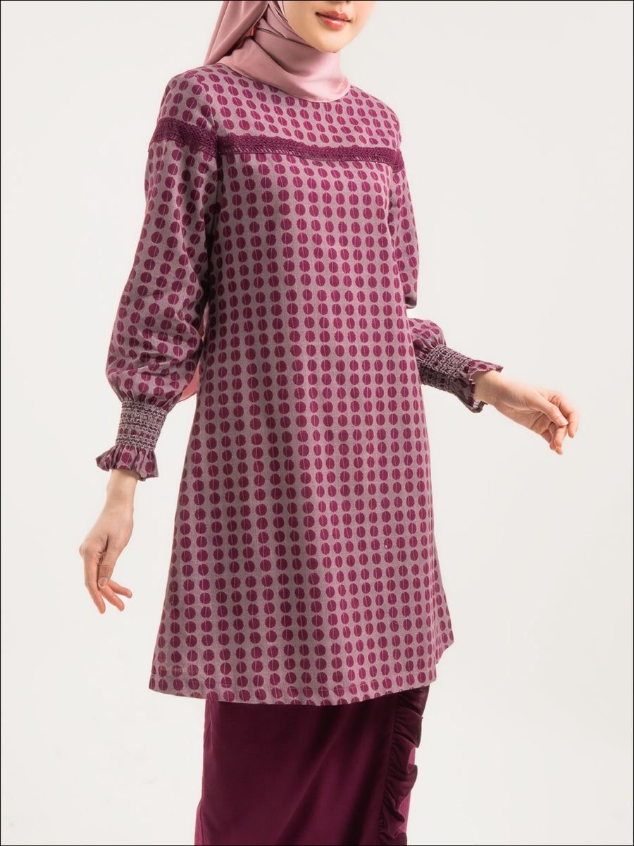 Kurung Modern Gemala in Dark Maroon
