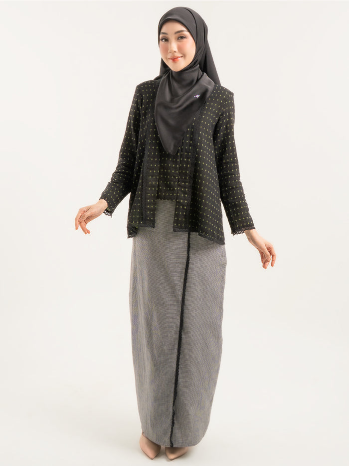 Kebaya Sheyra in Black