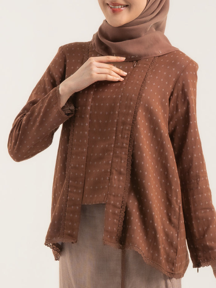 Kebaya Sheyra in Brown