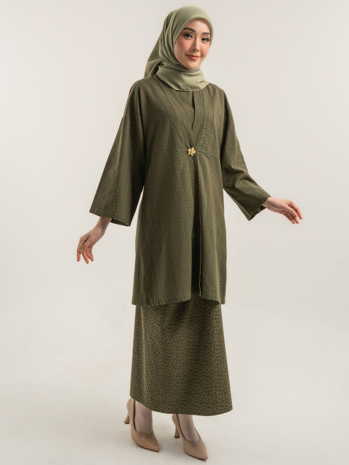 Kebarung Widuri in Dusty Green